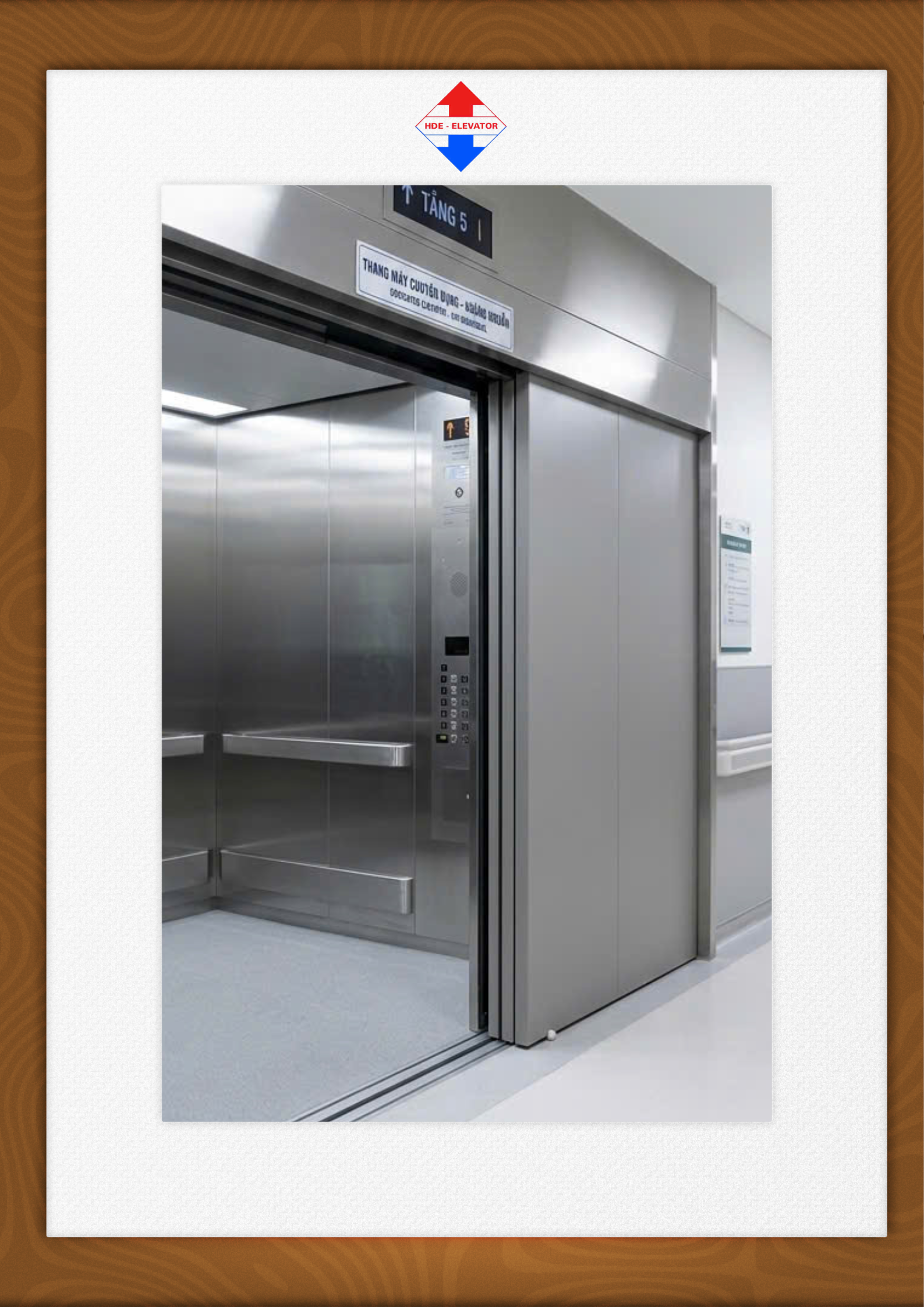 Thang máy tải hàng y tế